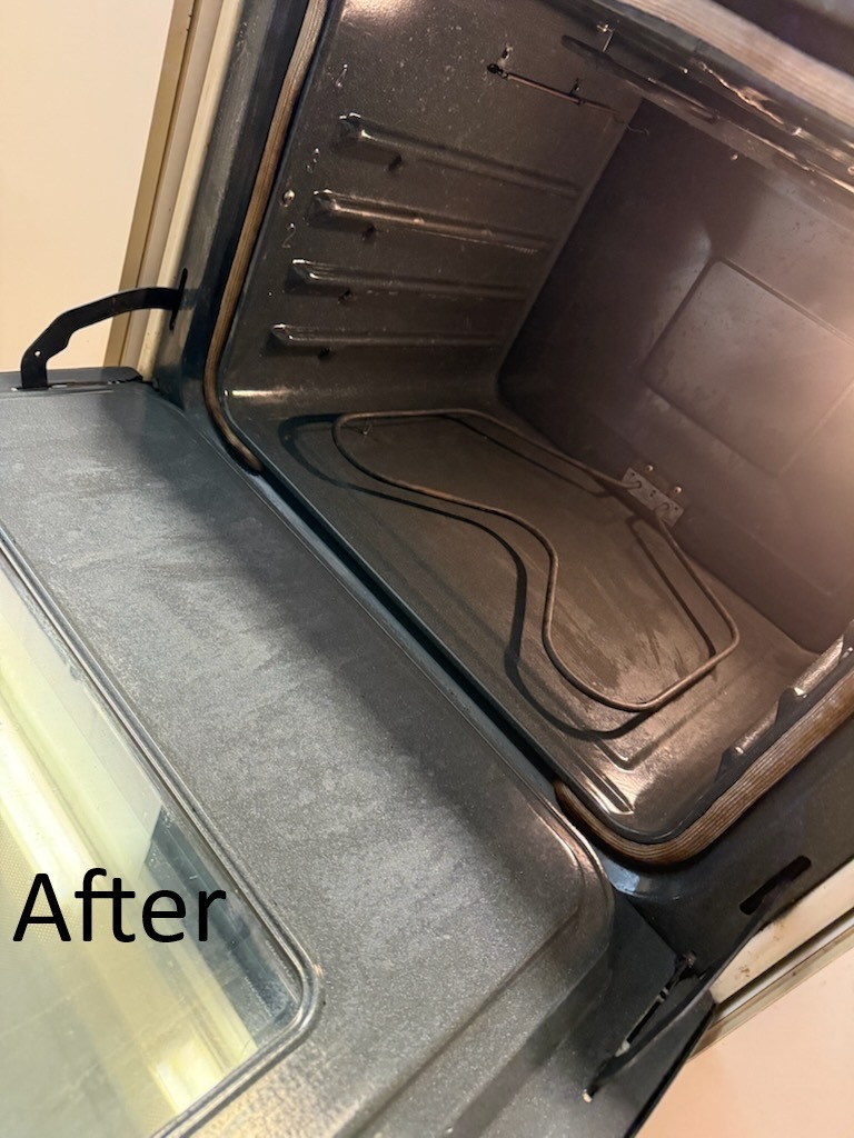 Clean over after deep cleaning services in Tampa