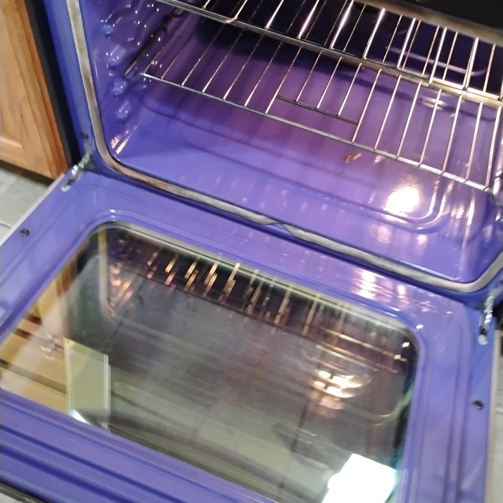 Clean and shiny oven after deep cleaning in Tampa